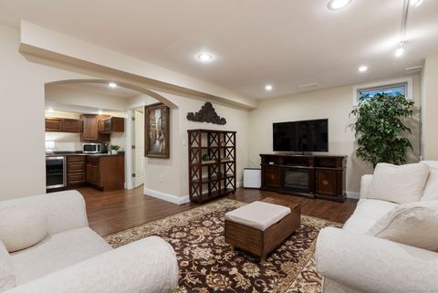 Tiny photo for 13 Chatsworth Place, Farmington, CT 06032 (MLS # 24155908)