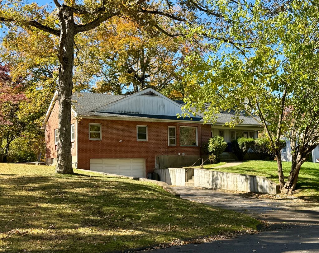 Photo of 27 Oakhill Avenue, Norwalk, CT 06854 (MLS # 24132081)