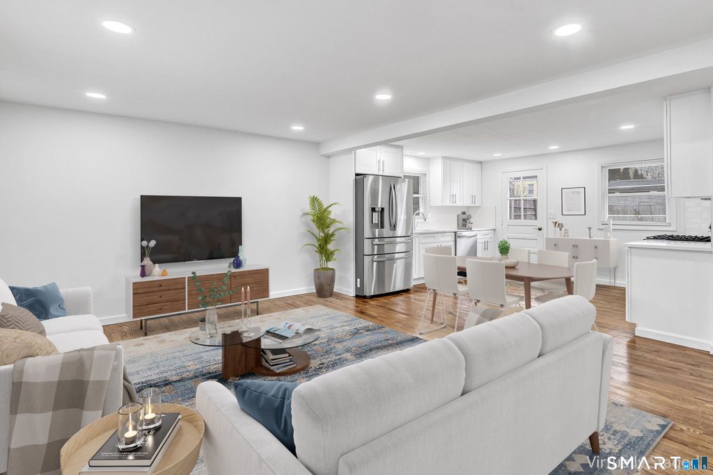 Photo of 85 Platt Street, Bridgeport, CT 06606 (MLS # 24149188)