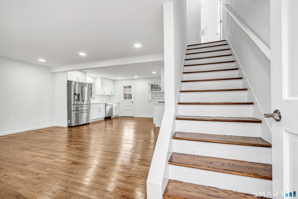 Photo of 85 Platt Street, Bridgeport, CT 06606 (MLS # 24149188)