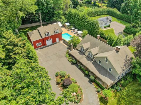 Homes For Sale - 2024 Stratfield Road<br/> Fairfield, CT 06825