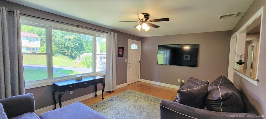 46 Waller Avenue