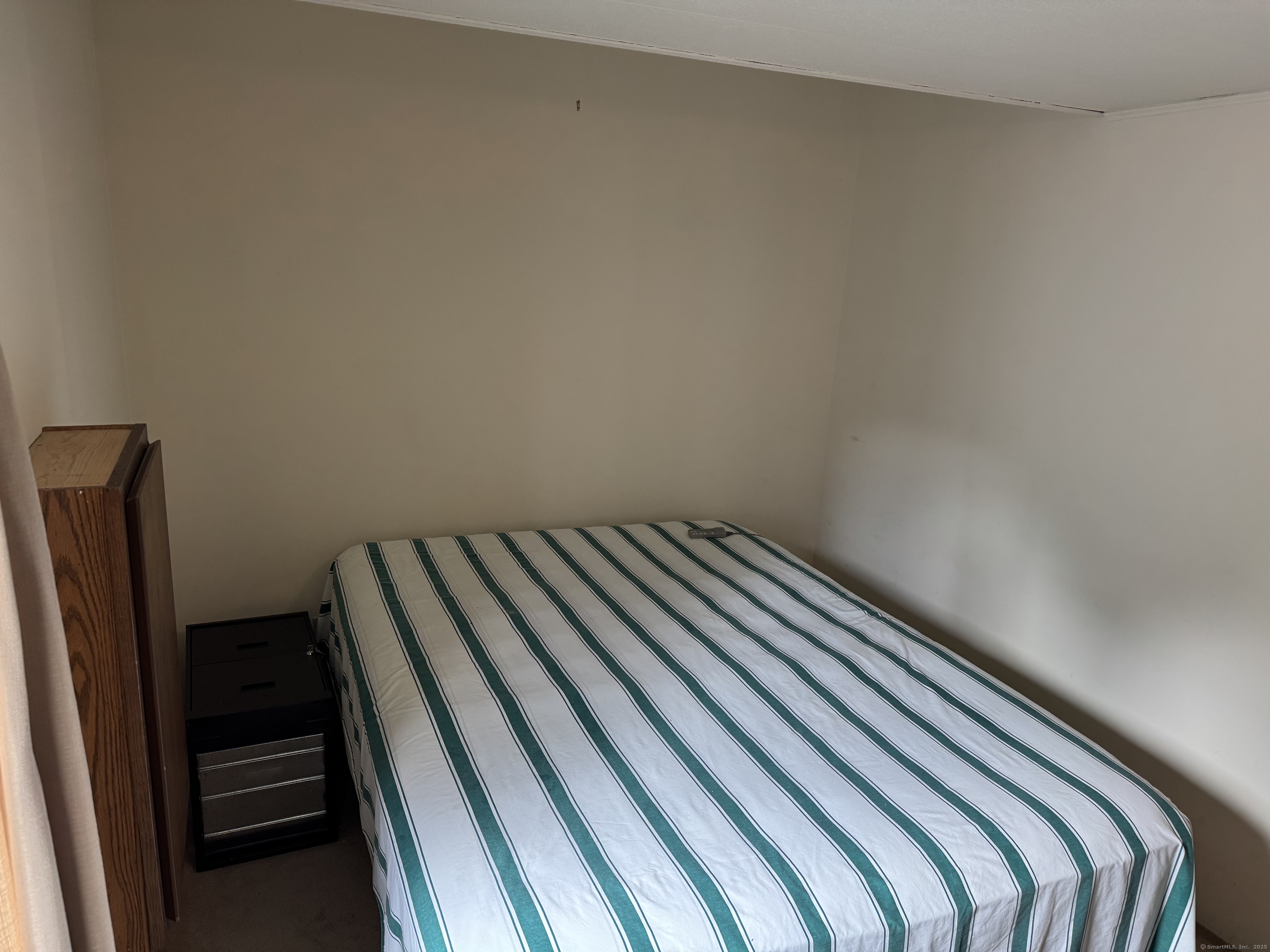 Shelton, Connecticut 06484, United States, 2 Bedrooms Bedrooms, ,1 BathroomBathrooms,Residential,Pending,160279