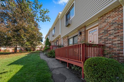 Tiny photo for 80 Lawn Avenue #APT 20, Stamford, CT 06902 (MLS # 24133284)