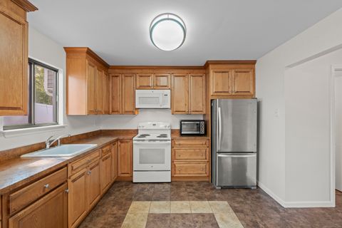 Tiny photo for 80 Lawn Avenue #APT 20, Stamford, CT 06902 (MLS # 24133284)