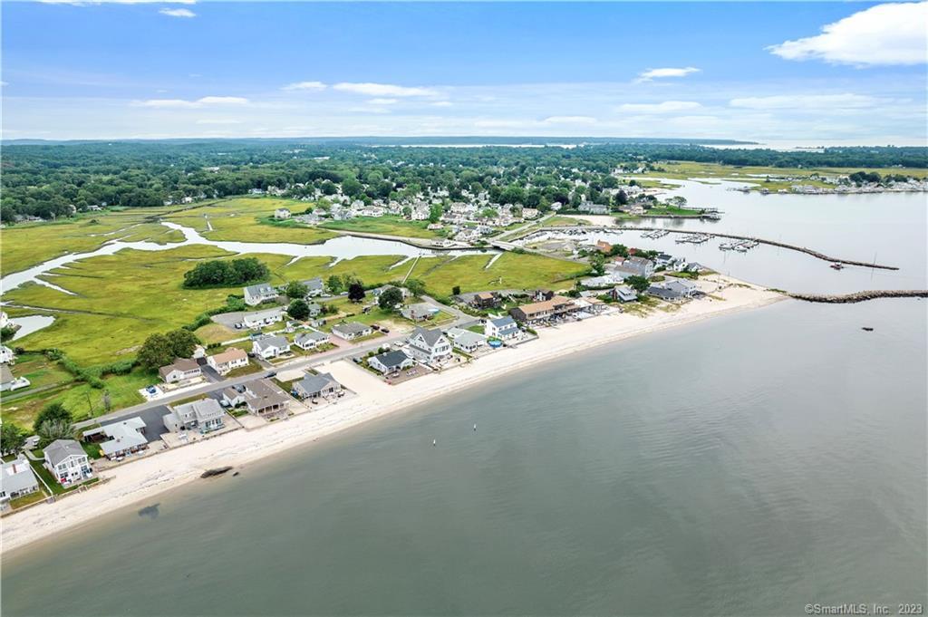 8 Belaire Manor