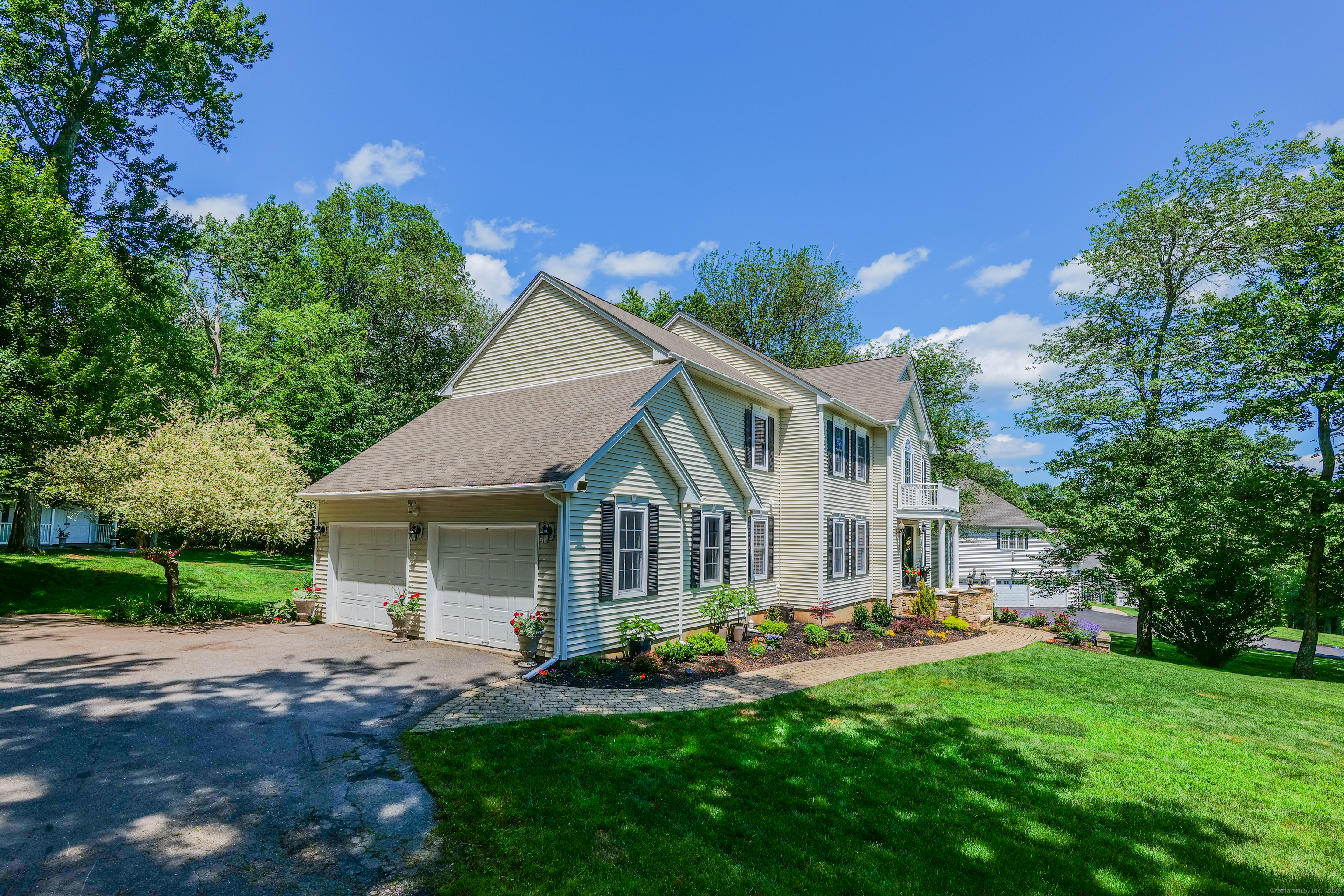 66 Warren Glen