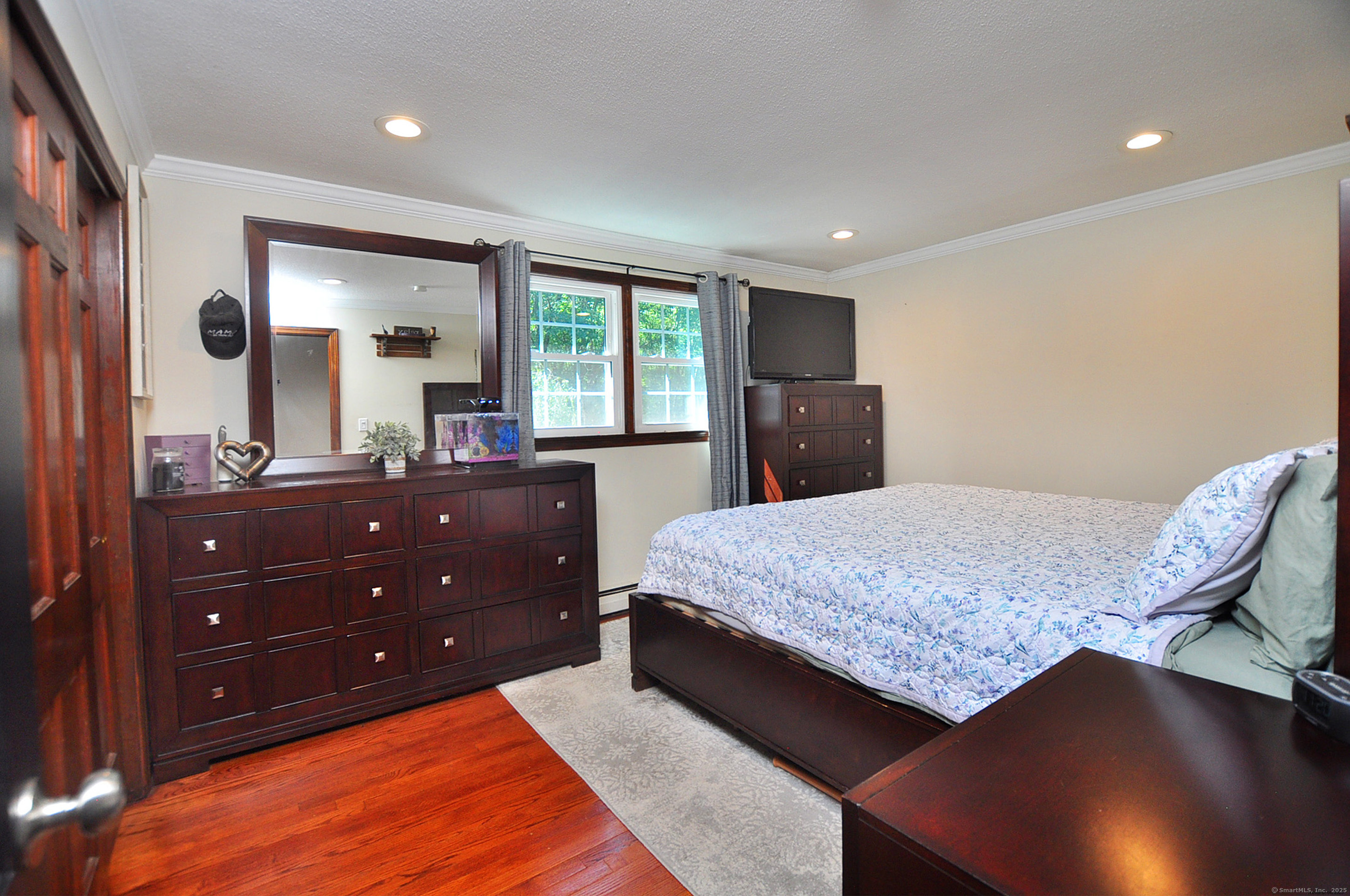 New Hartford, Connecticut 06057, United States, 4 Bedrooms Bedrooms, ,2 BathroomsBathrooms,Residential,Pending,205248