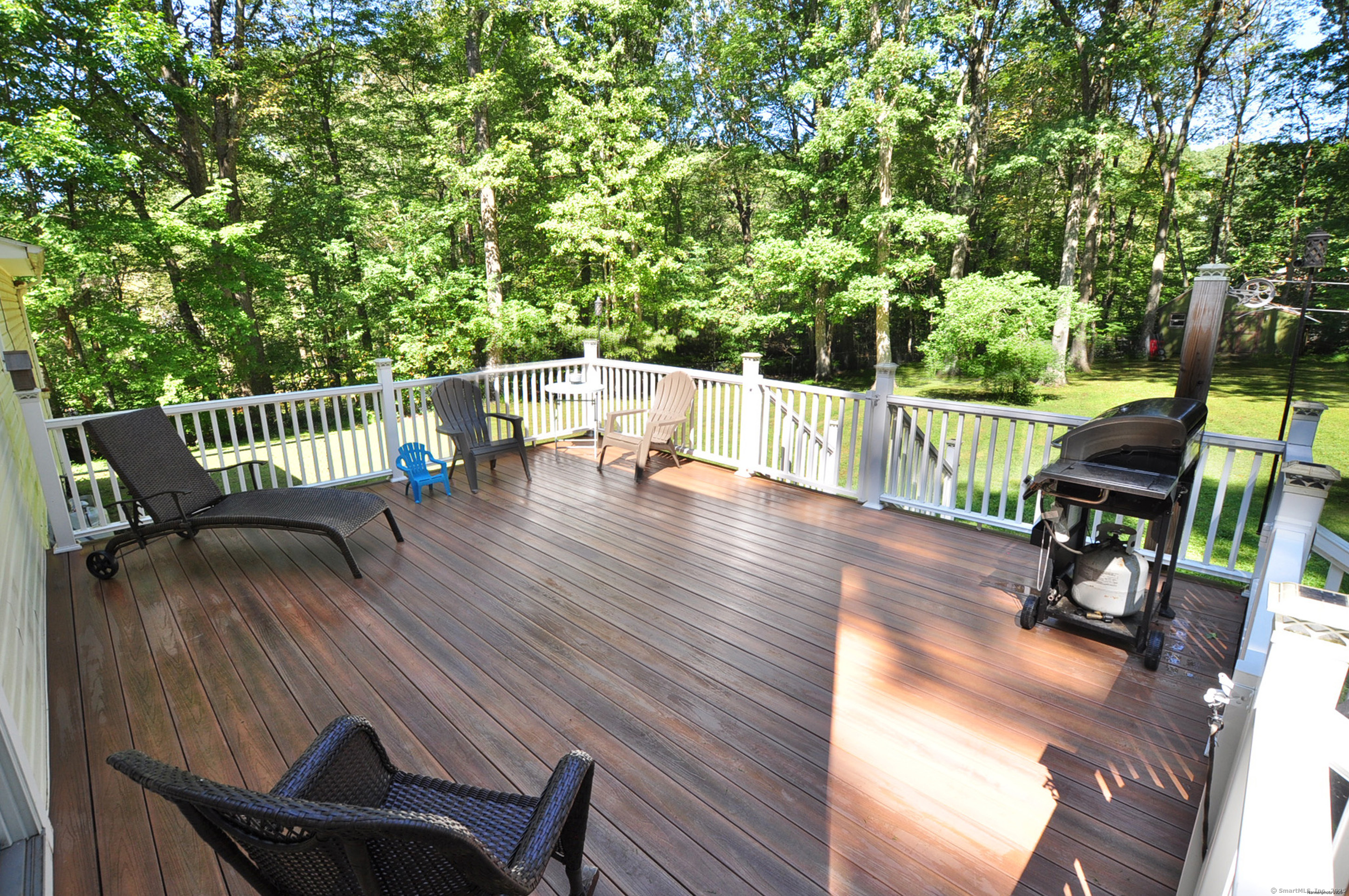 New Hartford, Connecticut 06057, United States, 4 Bedrooms Bedrooms, ,2 BathroomsBathrooms,Residential,Pending,205248