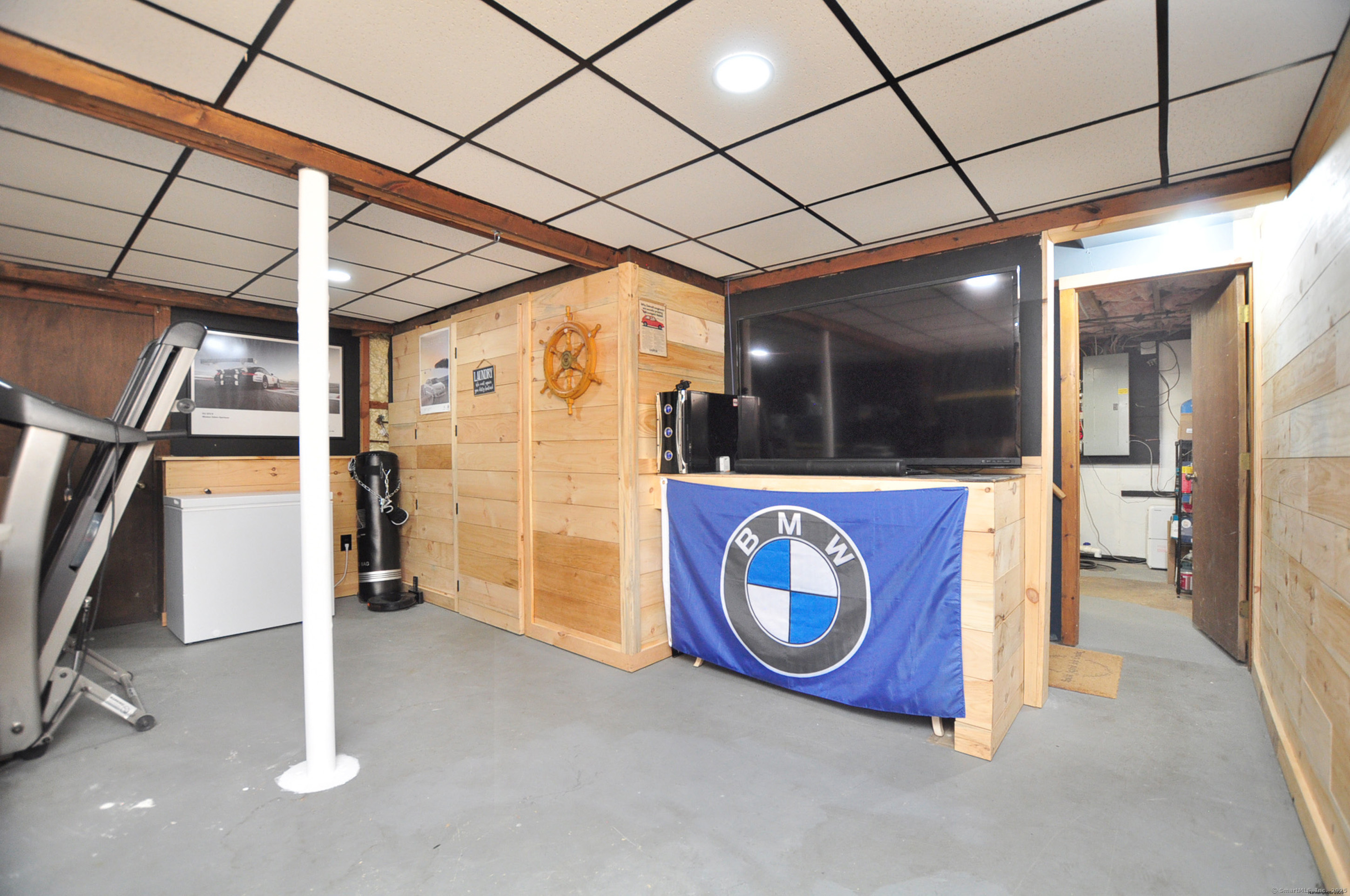 New Hartford, Connecticut 06057, United States, 4 Bedrooms Bedrooms, ,2 BathroomsBathrooms,Residential,Pending,205248