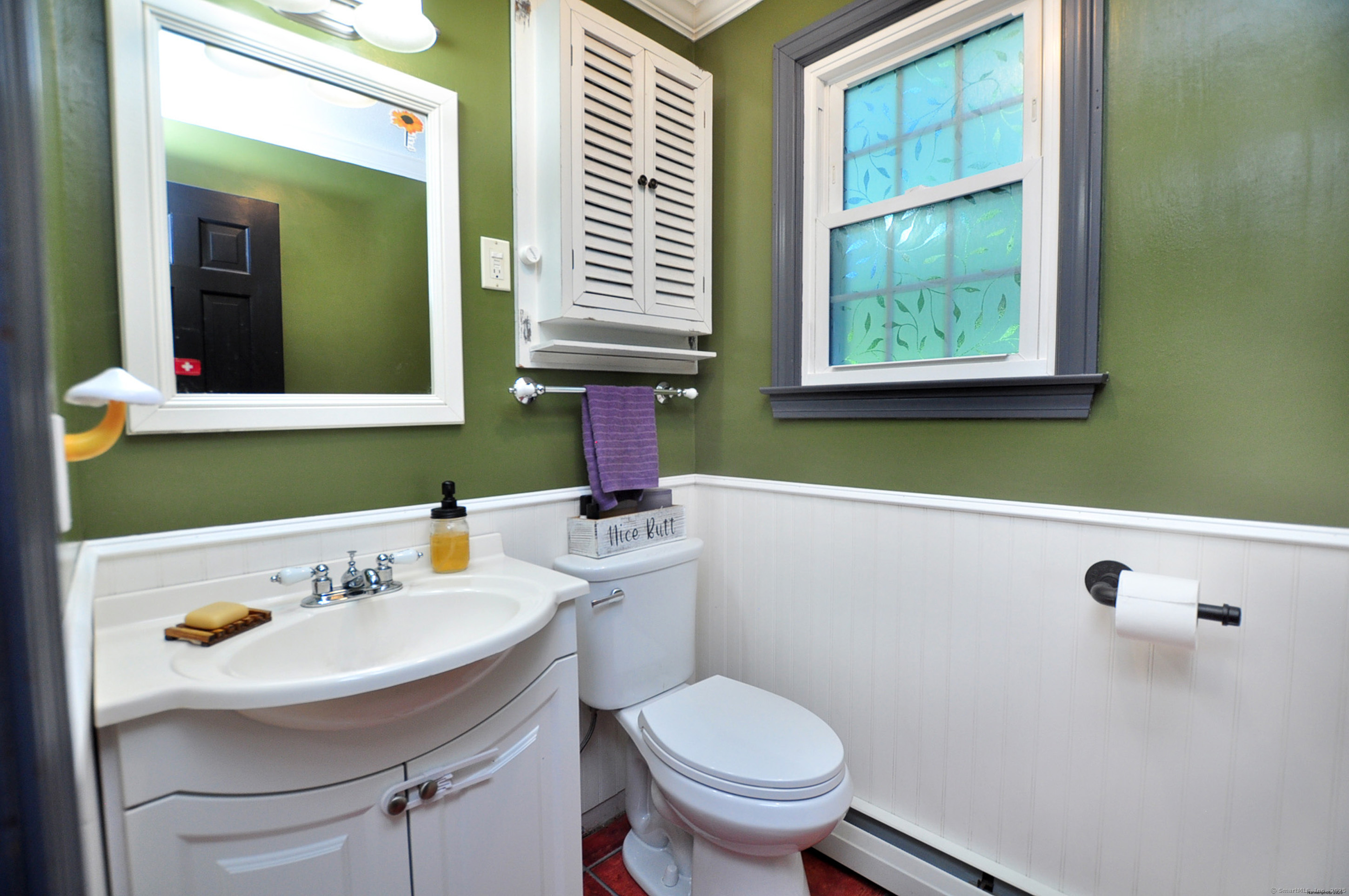 New Hartford, Connecticut 06057, United States, 4 Bedrooms Bedrooms, ,2 BathroomsBathrooms,Residential,Pending,205248