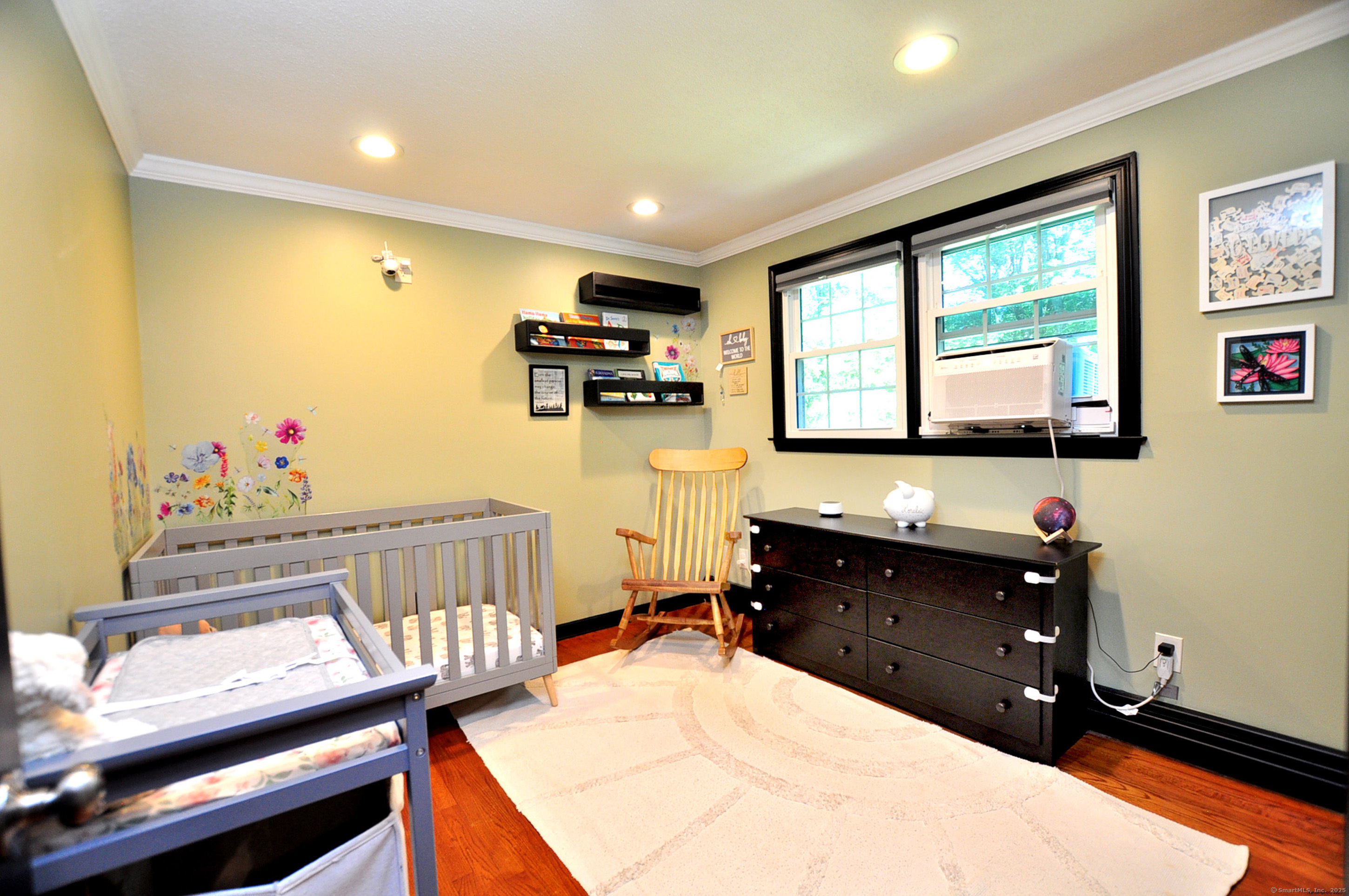 New Hartford, Connecticut 06057, United States, 4 Bedrooms Bedrooms, ,2 BathroomsBathrooms,Residential,Pending,205248