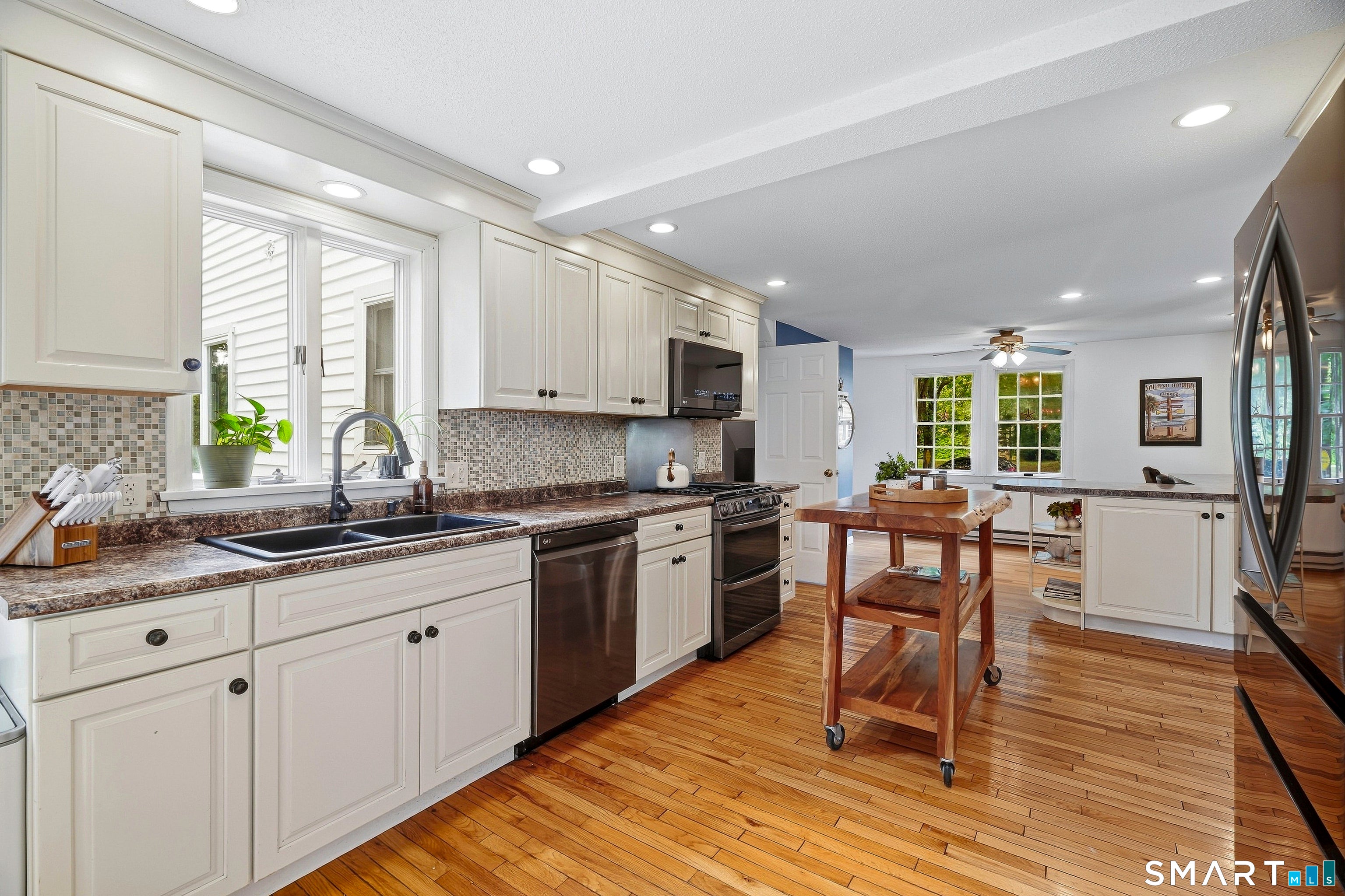 2 Dogwood Drive