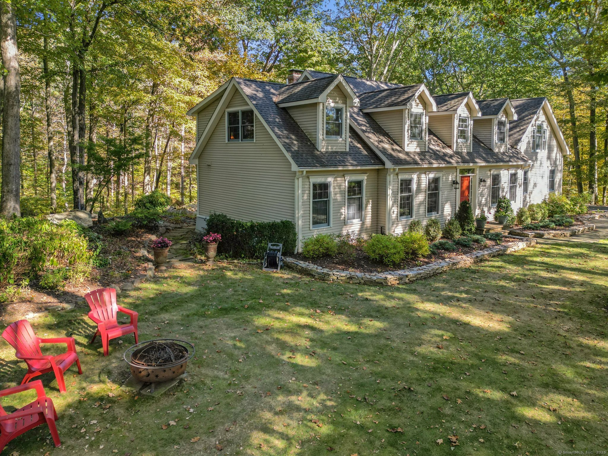 525 Holly Hill Lane