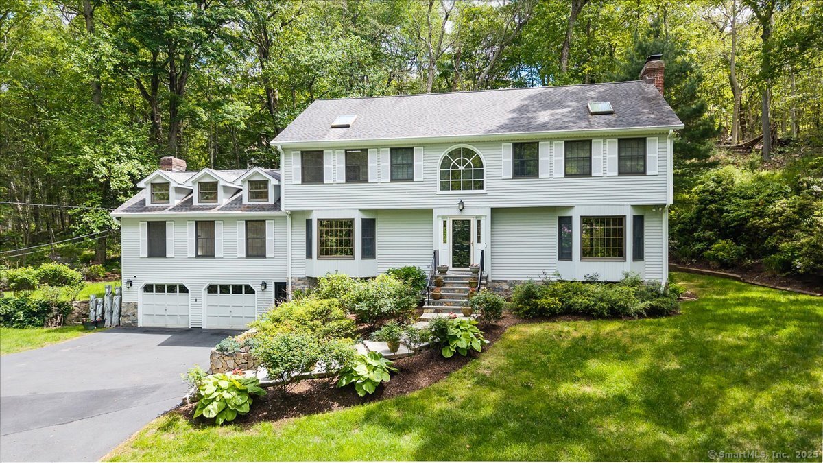 Property for Sale at Black Rock Turnpike, Fairfield, Connecticut - Bedrooms: 4 
Bathrooms: 4 
Rooms: 8  - $1,099,000
