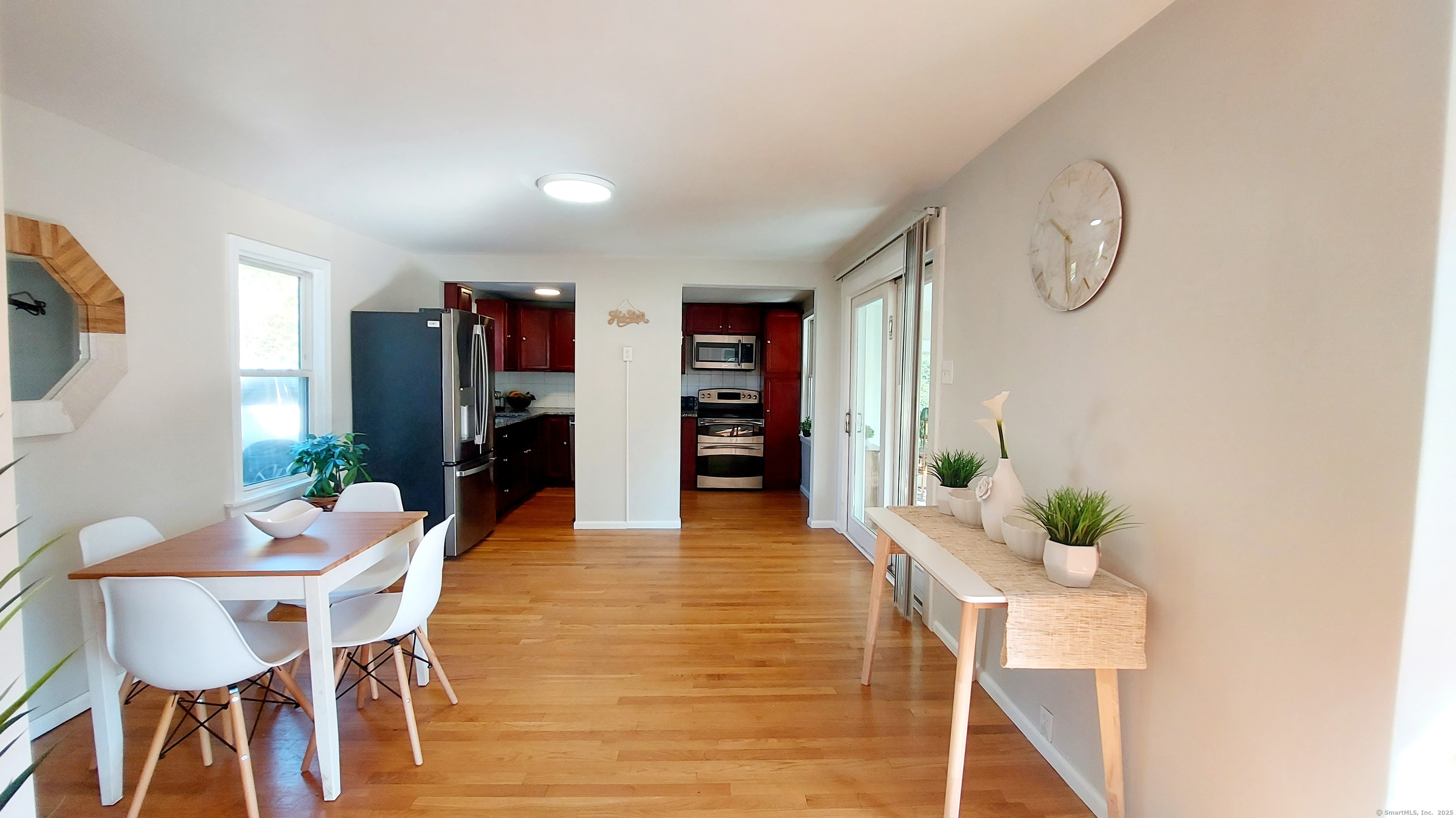 32 North Maple Street