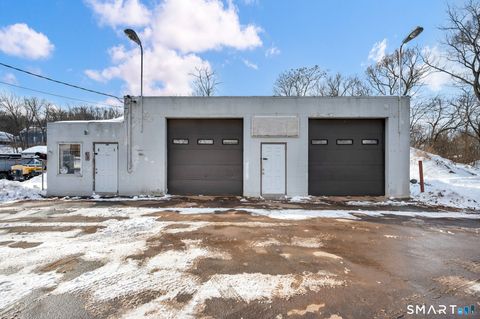 Photo of 417 S Colony Street, Meriden, CT 06451 (MLS # 24151658)