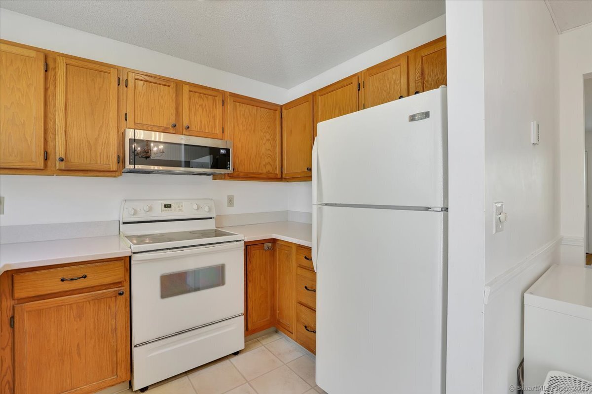 745 Merrow Road #APT 159, Coventry, Connecticut image 8