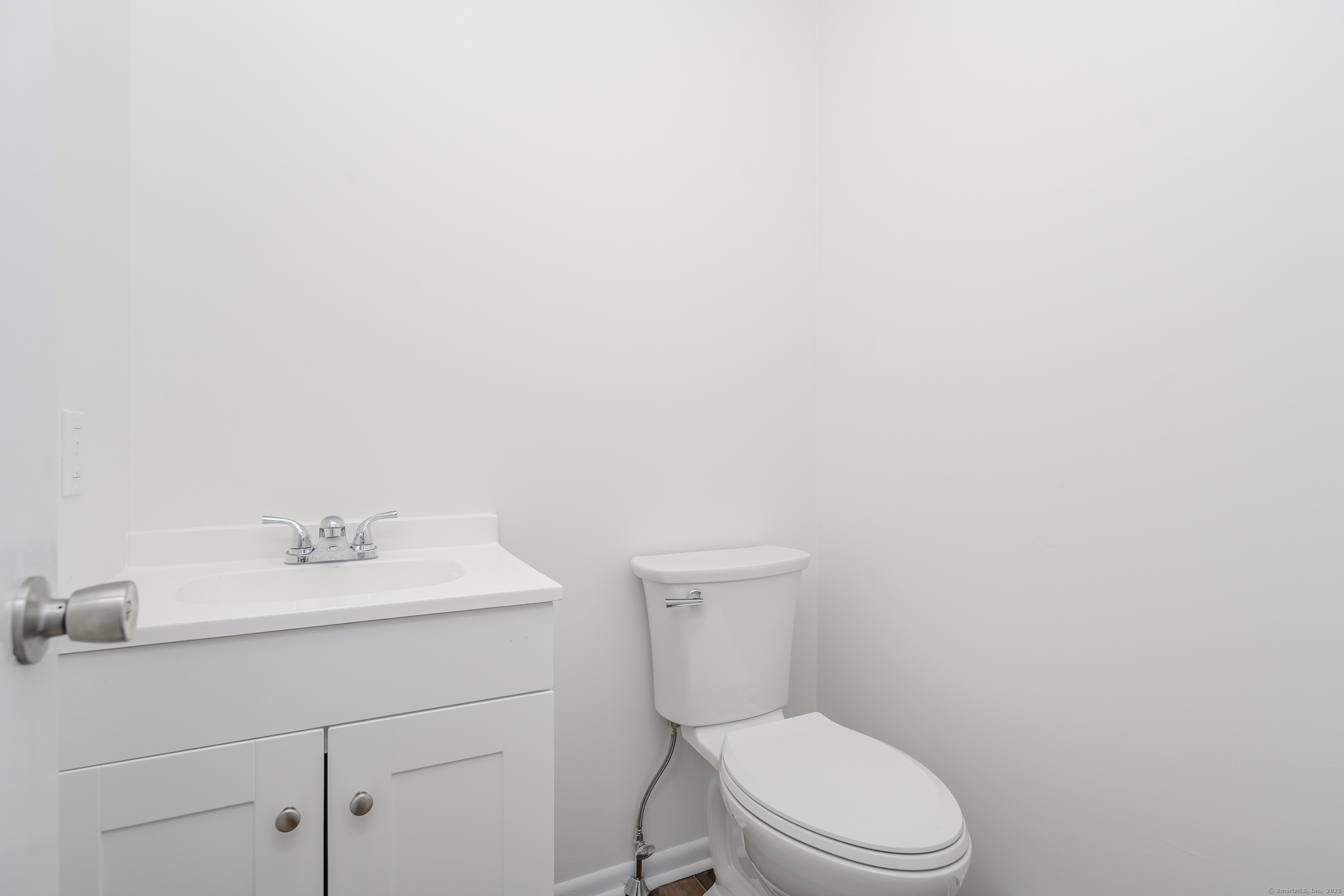 8 Scuppo Road #APT 5, Danbury, Connecticut image 9