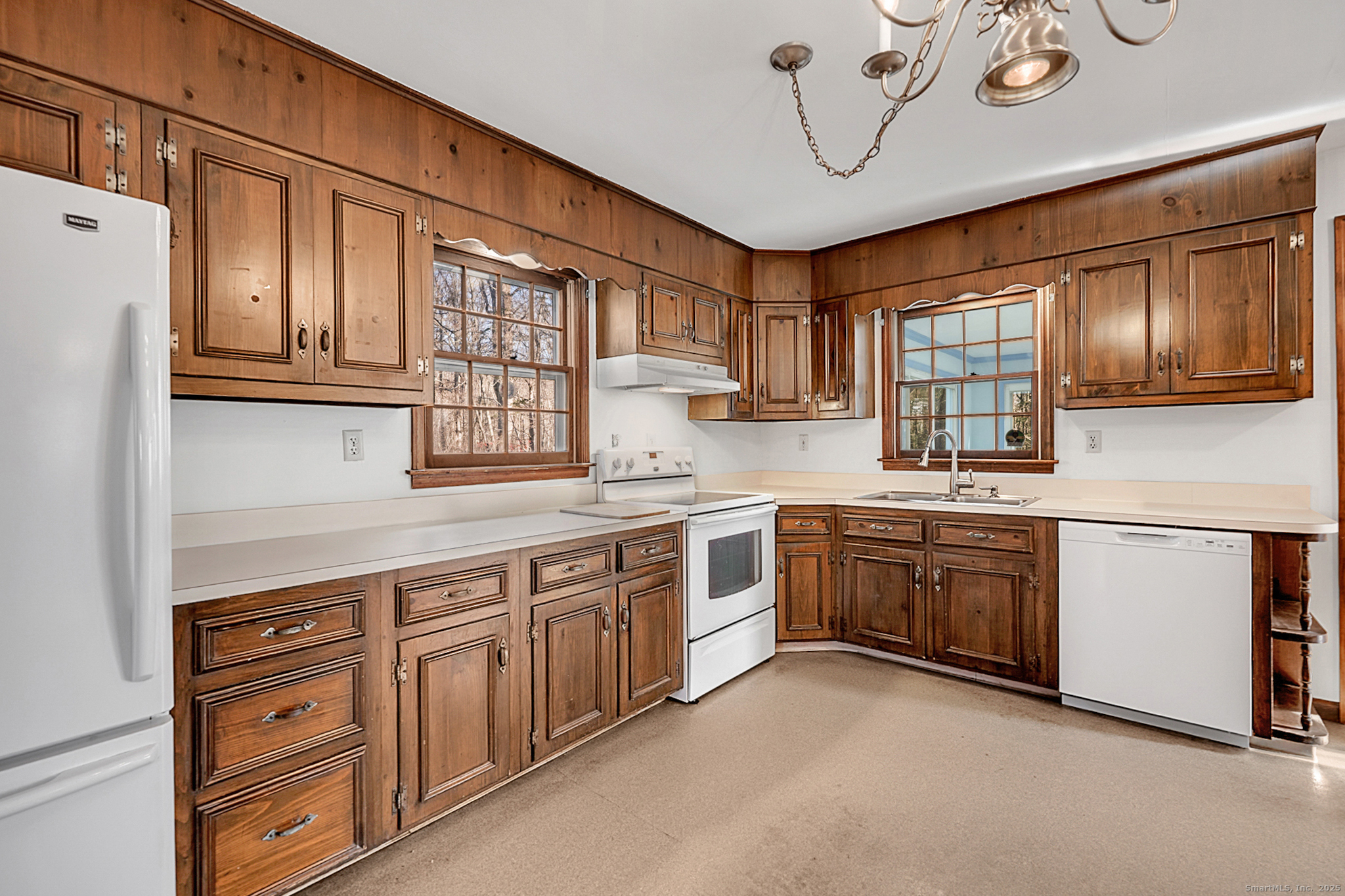 667 Upper Grassy Hill Road