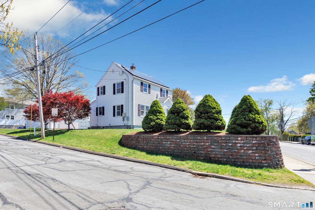 Photo of 1400 Reservoir Avenue, Bridgeport, CT 06606 (MLS # 24170940)