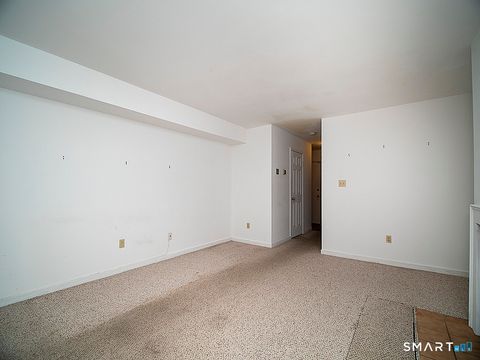 Tiny photo for 1414 Whitney Avenue #APT E3, Hamden, CT 06517 (MLS # 24157341)