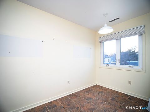 Tiny photo for 1414 Whitney Avenue #APT E3, Hamden, CT 06517 (MLS # 24157341)