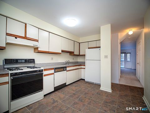 Tiny photo for 1414 Whitney Avenue #APT E3, Hamden, CT 06517 (MLS # 24157341)