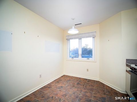 Tiny photo for 1414 Whitney Avenue #APT E3, Hamden, CT 06517 (MLS # 24157341)
