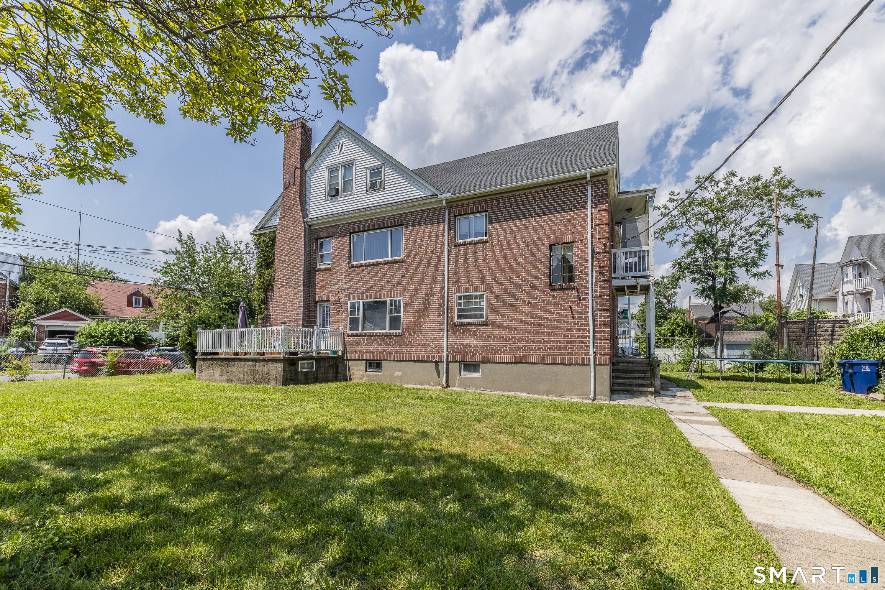 260 Whitney Avenue