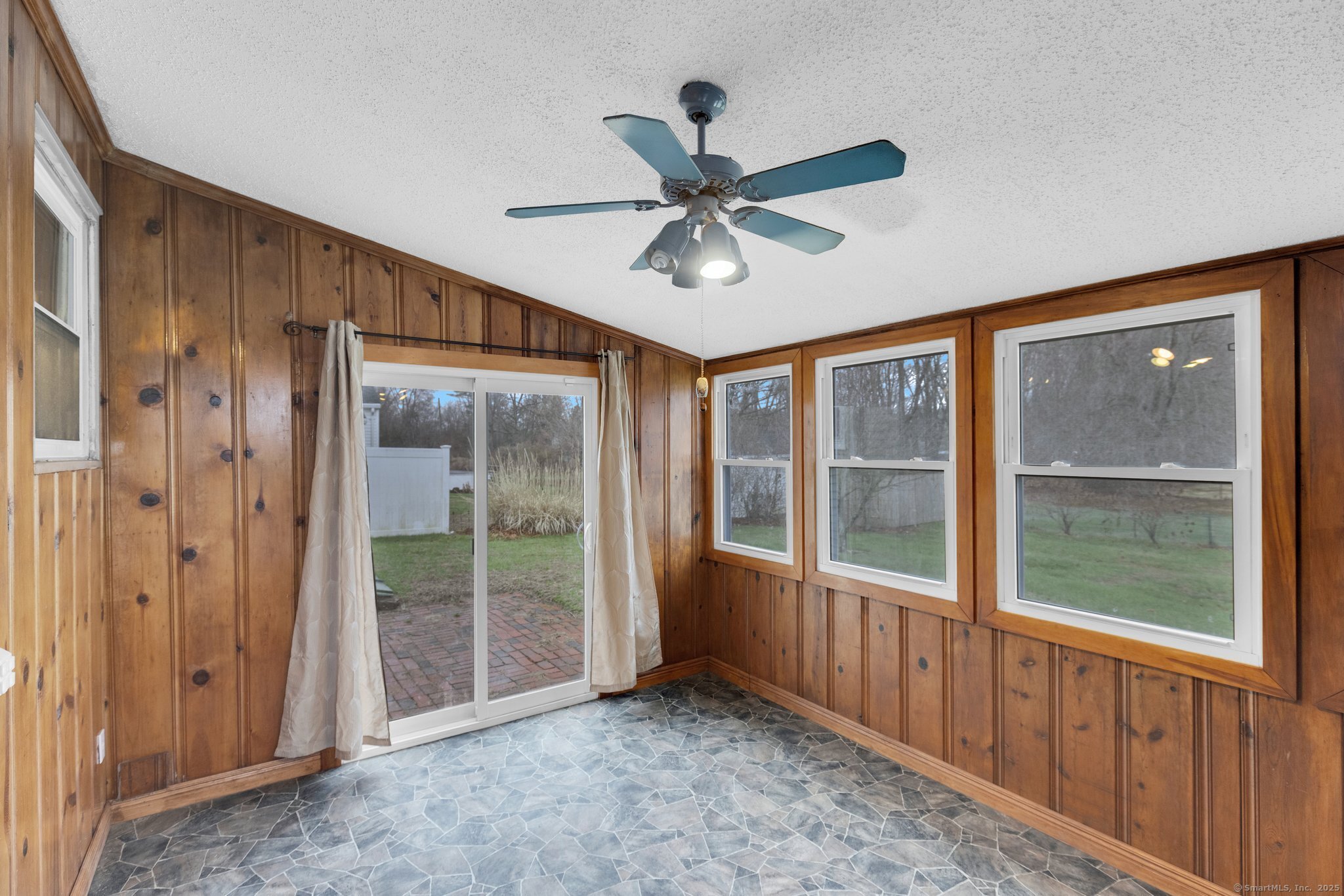 21 Mitchell Drive, East Hartford, Connecticut image 19
