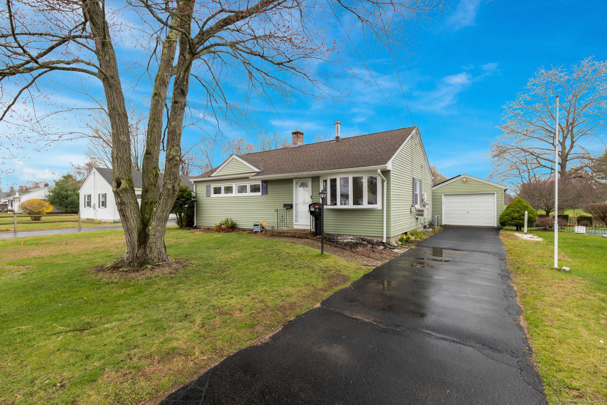 21 Mitchell Drive, East Hartford, Connecticut image 1