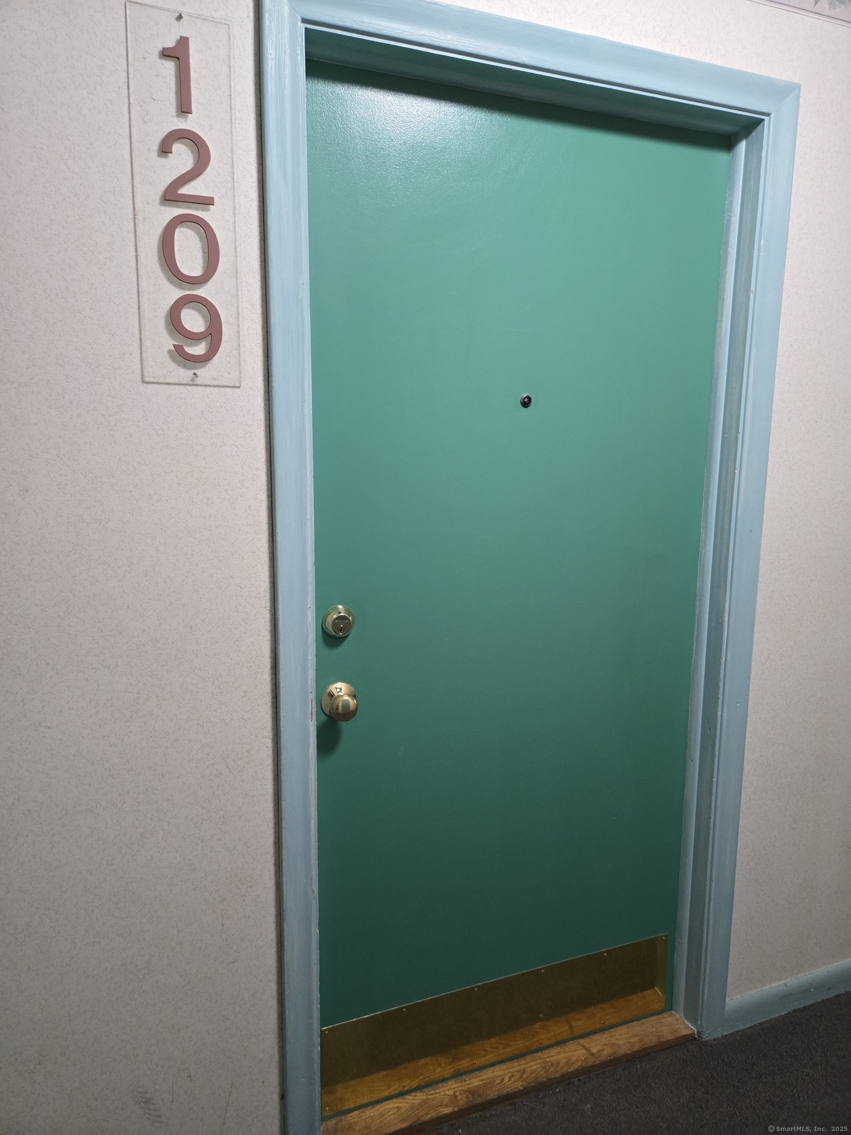 1209 Cromwell Hills Drive 1209