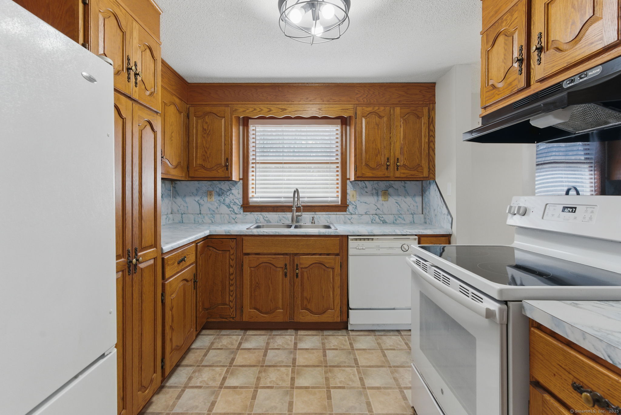 82 School Road, Bolton, Connecticut image 9