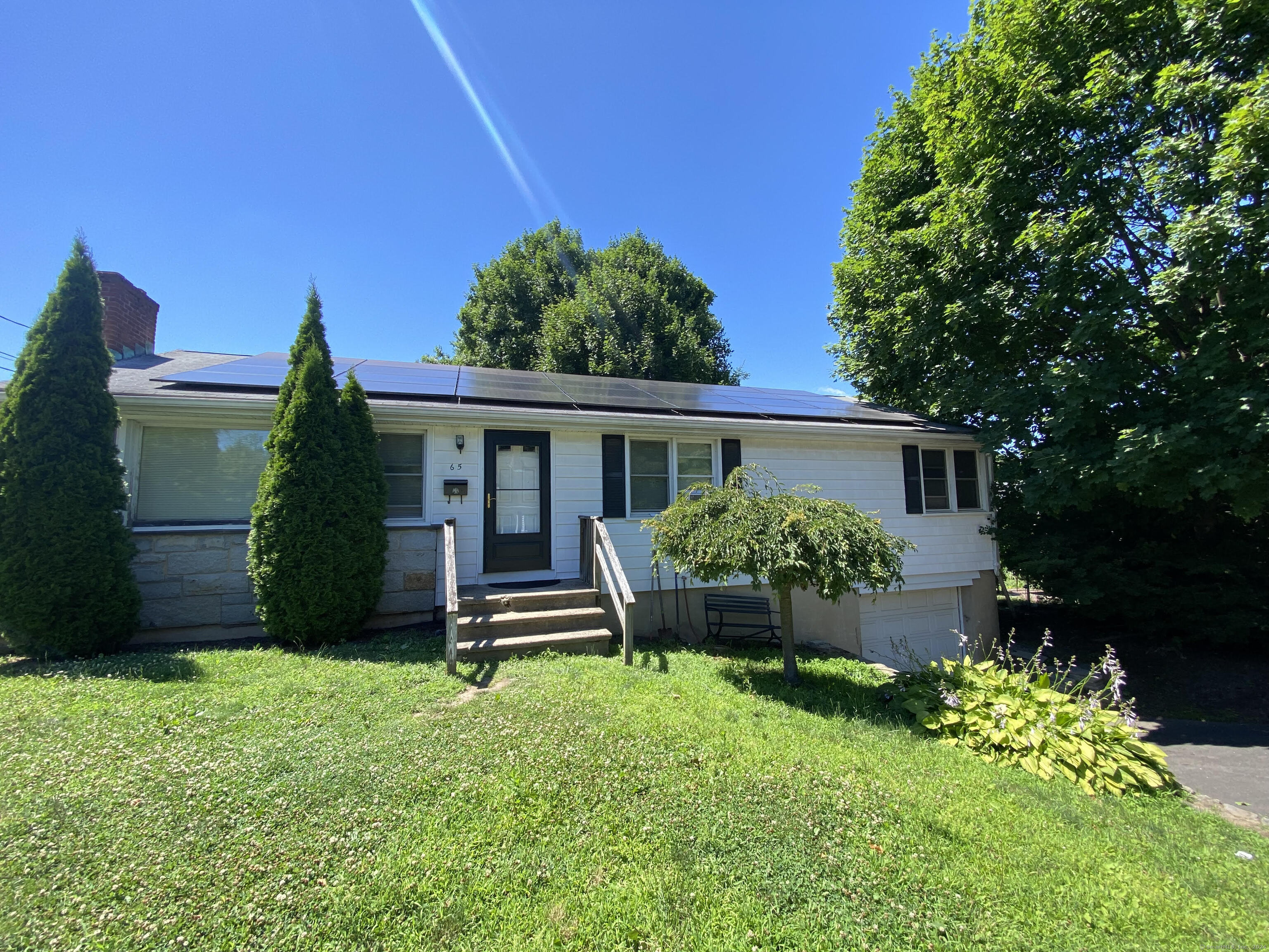 Property for Sale at 65 Dry Hill Road, Norwalk, Connecticut - Bedrooms: 3 
Bathrooms: 2 
Rooms: 6  - $480,000