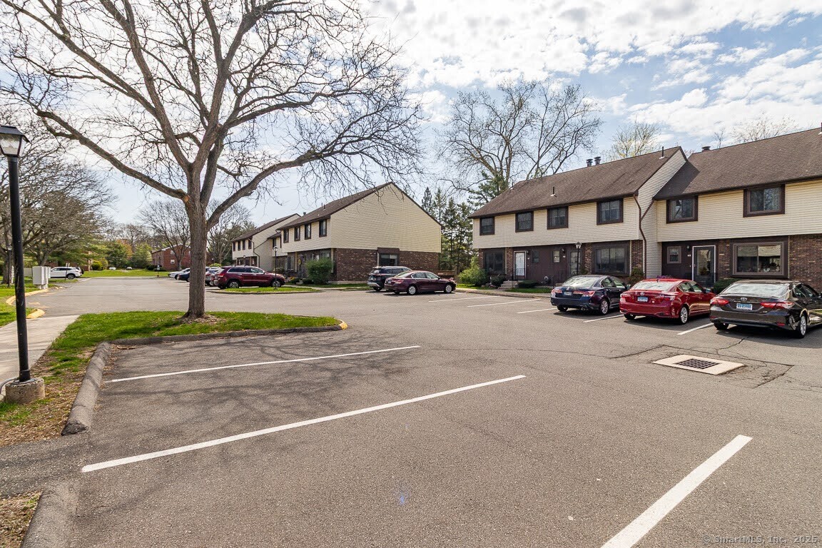 43 Robin Brook Drive #43, Newington, Connecticut image 30