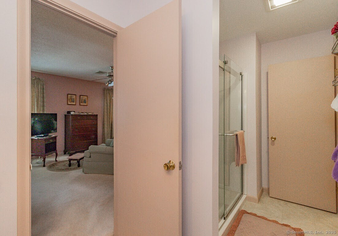 43 Robin Brook Drive #43, Newington, Connecticut image 21