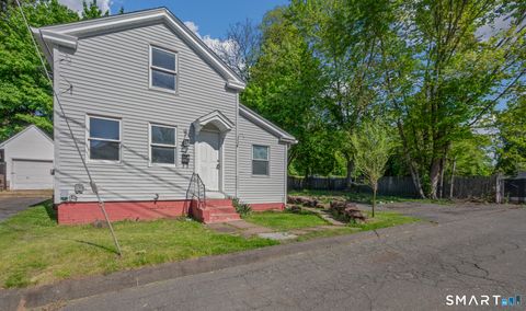 Photo of 2 Hillside Court, Middletown, CT 06457 (MLS # 24175733)