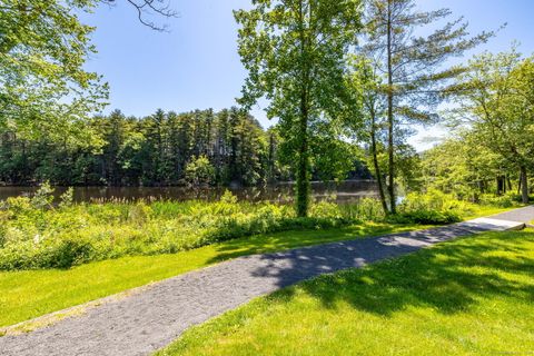 Tiny photo for 2 Highland Square #2, Avon, CT 06001 (MLS # 24133853)