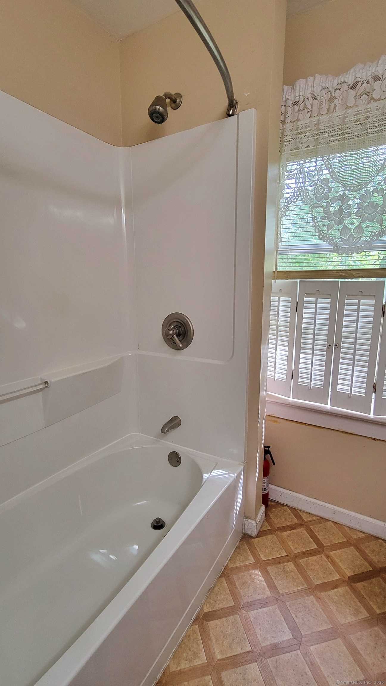 909 N Colony Road, Meriden, Connecticut image 32