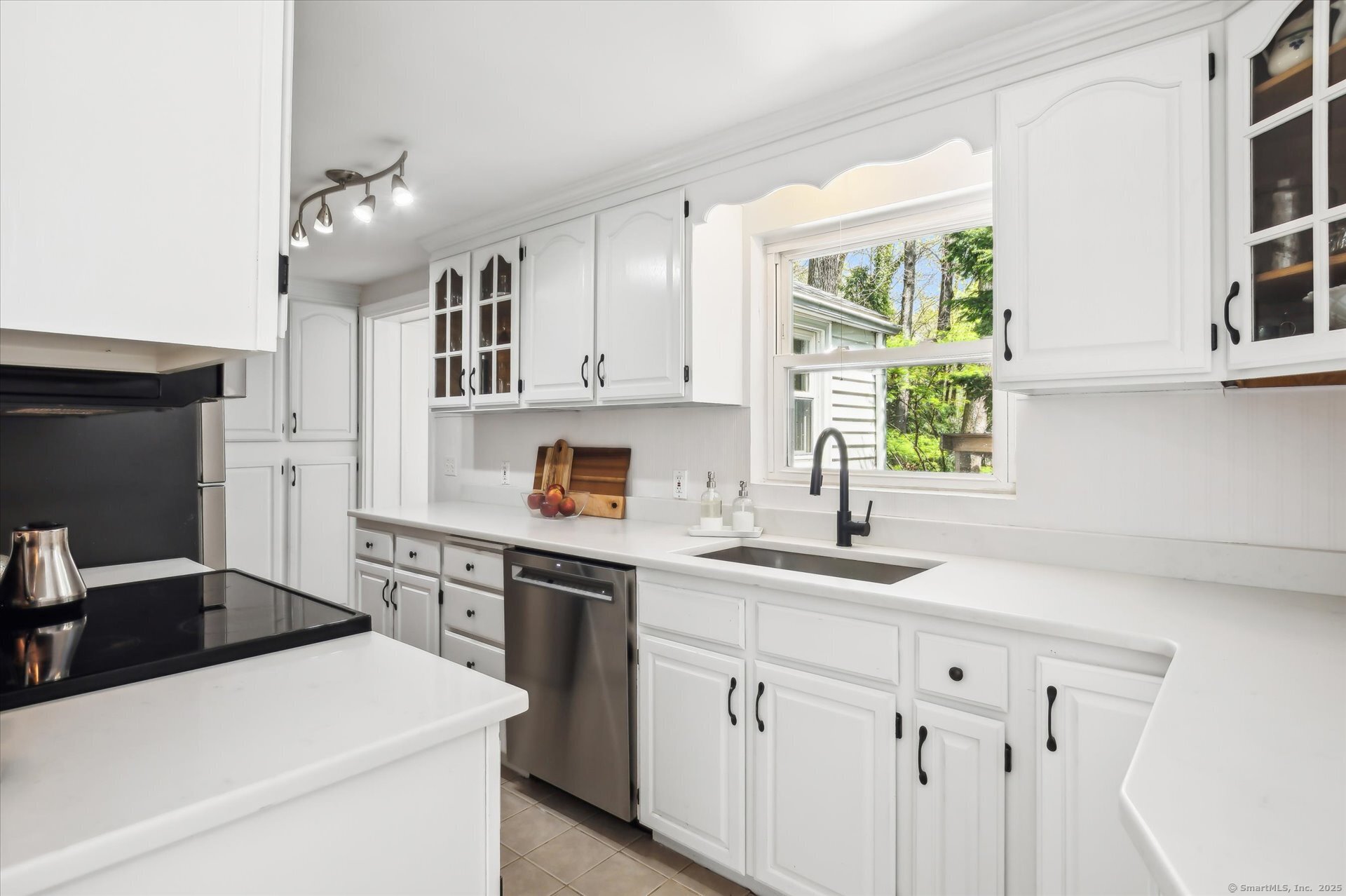 200 W Mountain Road, Simsbury, Connecticut image 9