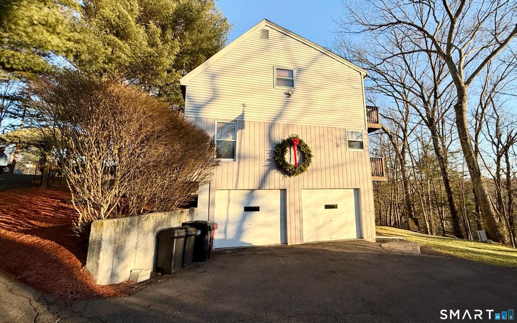 Photo of 105 Riverside Drive, Meriden, CT 06451 (MLS # 24148539)