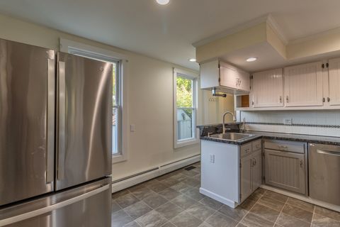 Tiny photo for 7 Starr Place, East Hampton, CT 06424 (MLS # 24134680)