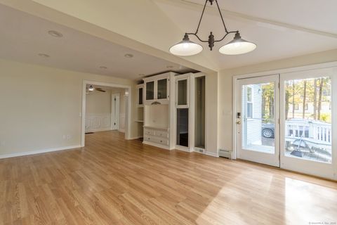 Tiny photo for 7 Starr Place, East Hampton, CT 06424 (MLS # 24134680)