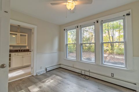 Tiny photo for 7 Starr Place, East Hampton, CT 06424 (MLS # 24134680)