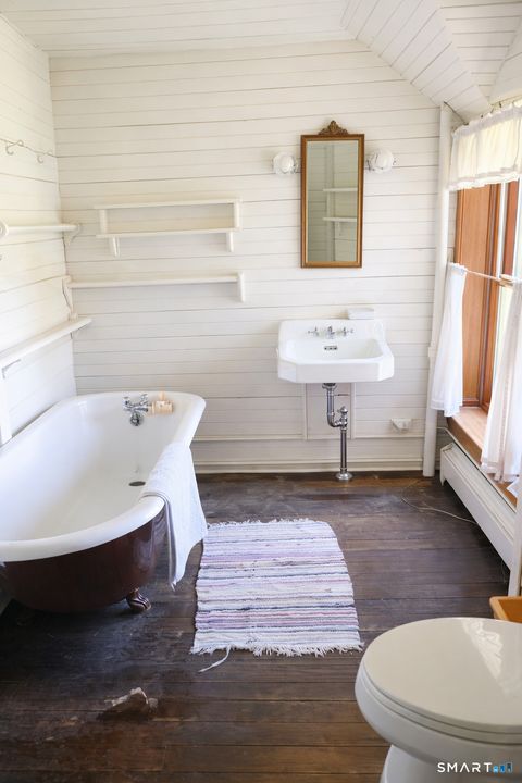 Tiny photo for 106 Buffalo Bay, Madison, CT 06443 (MLS # 24154778)