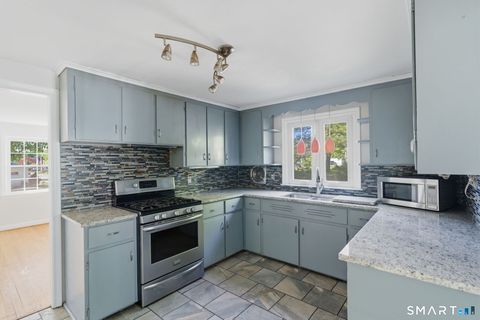 Tiny photo for 77 Washington Street, Manchester, CT 06042 (MLS # 24176909)