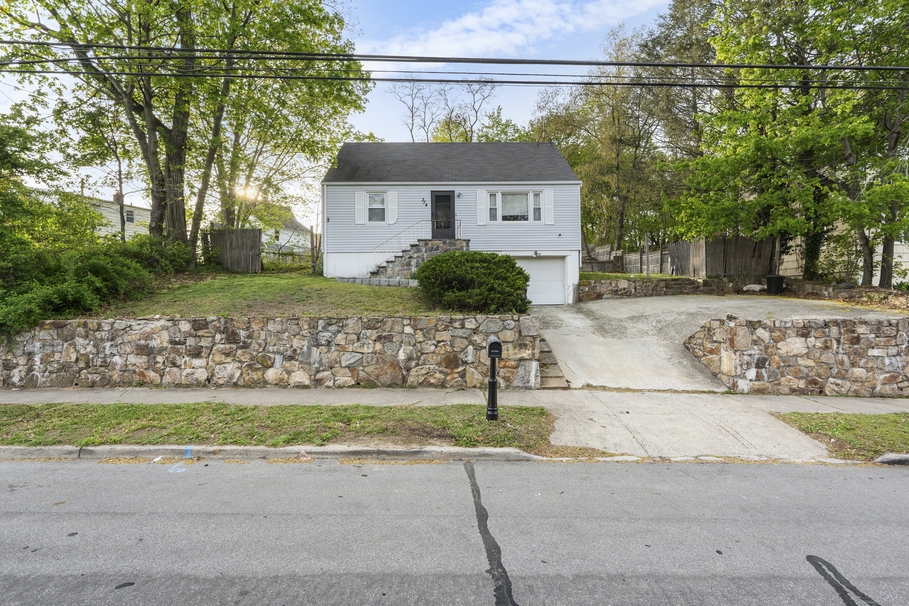 374 Vincellette Street, Bridgeport, Connecticut image 2