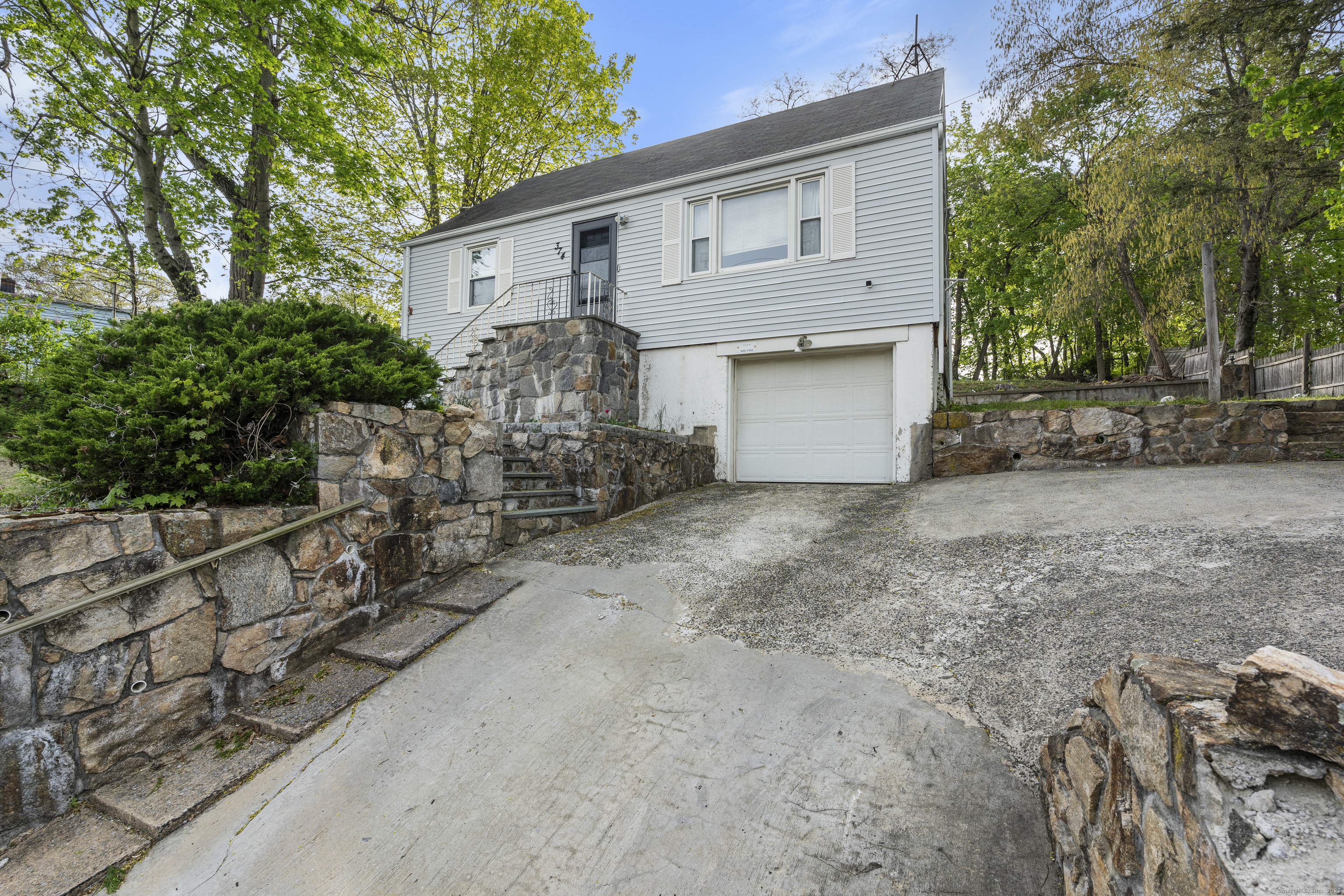 374 Vincellette Street, Bridgeport, Connecticut image 3