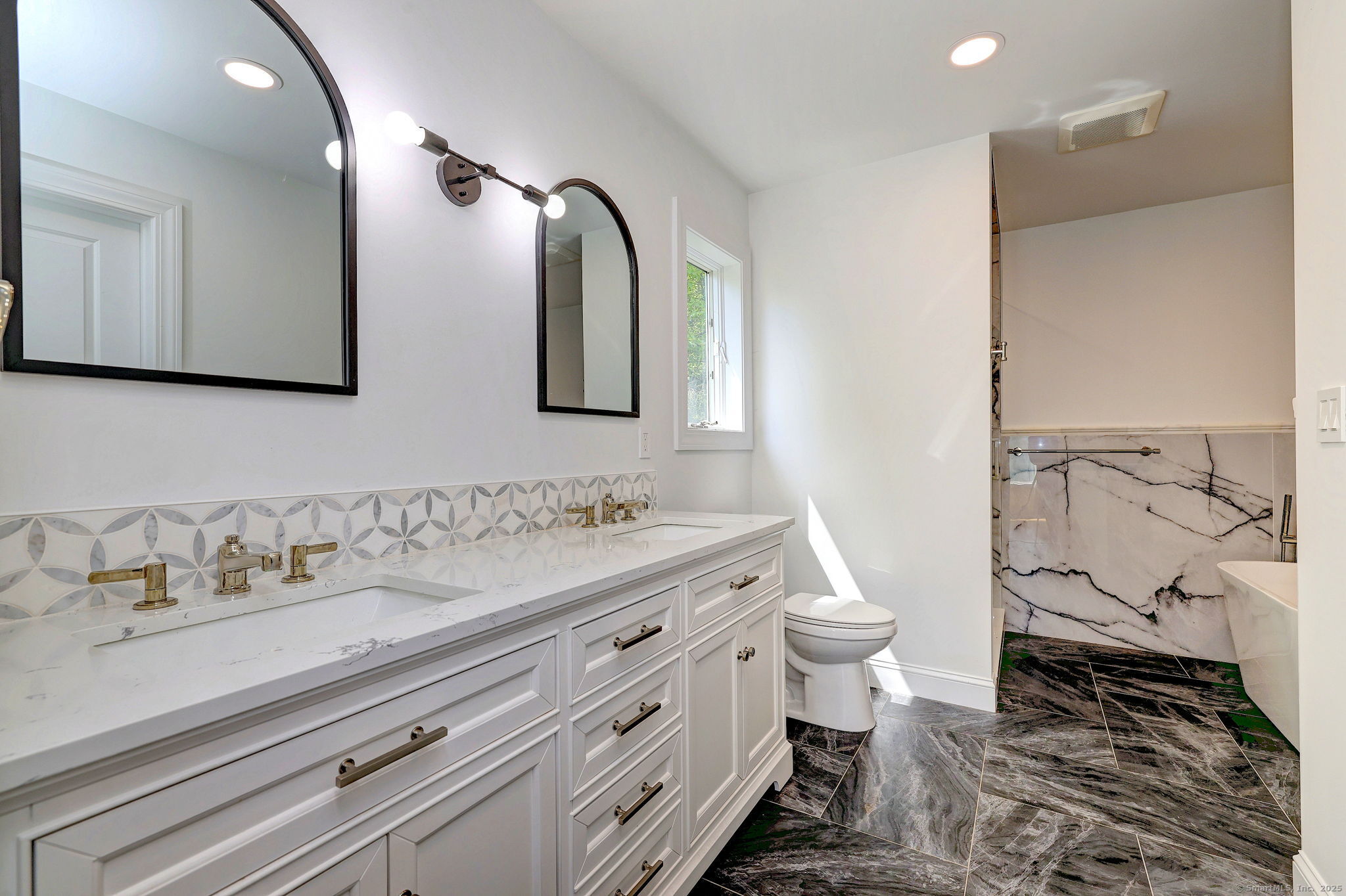 52 Robin Hill Lane, Hamden, Connecticut image 19